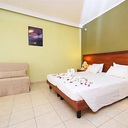 Aparthotel Esmeralda Kremastí