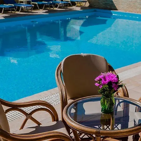 Esmeralda Aparthotel