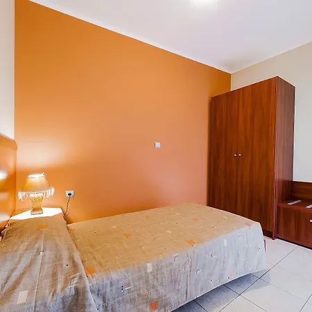 Esmeralda 3* Kremastí